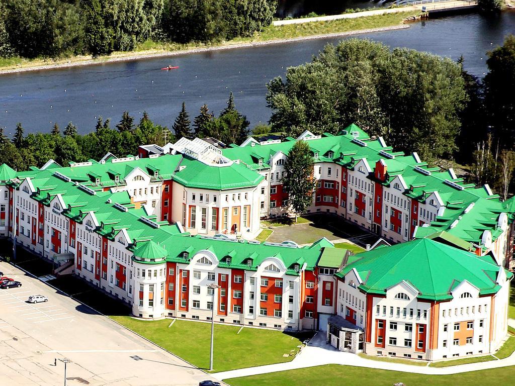 Hotel Park Krestovskiy São Petersburgo Exterior foto
